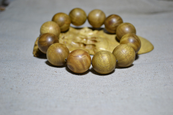 开云电竞官方网站_长腿小姐姐!《约会大作战》七罪的COSPLAY欣赏(图3) 开云电竞