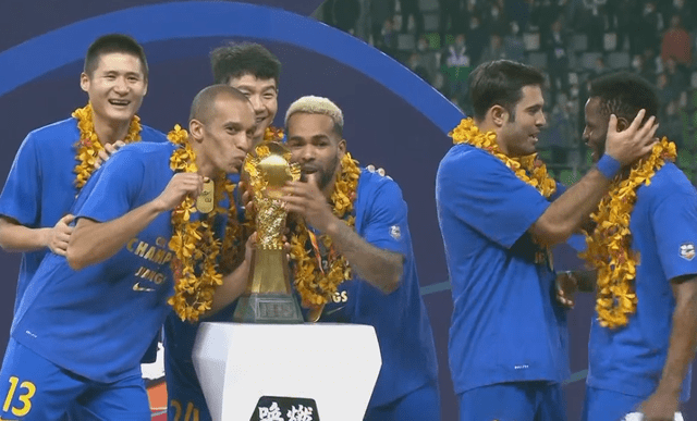 开云电竞官网|
国足力争亚洲一流？记者编打油诗吐槽 网友：都是txt无exe(图7)